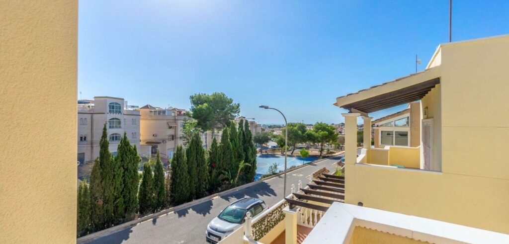 Detached Villa - Orihuela Costa - 295000 EUR