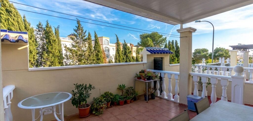 Detached Villa - Orihuela Costa - 295000 EUR
