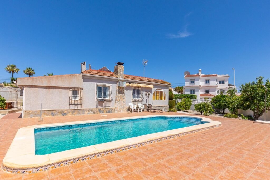 Villa mit Privatpool in Ciudad Quesada