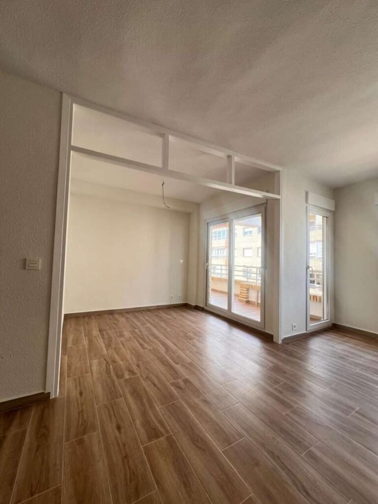 Beeindruckende Wohnung mit Meerblick in Marina Internacional, Torrevieja Viro
