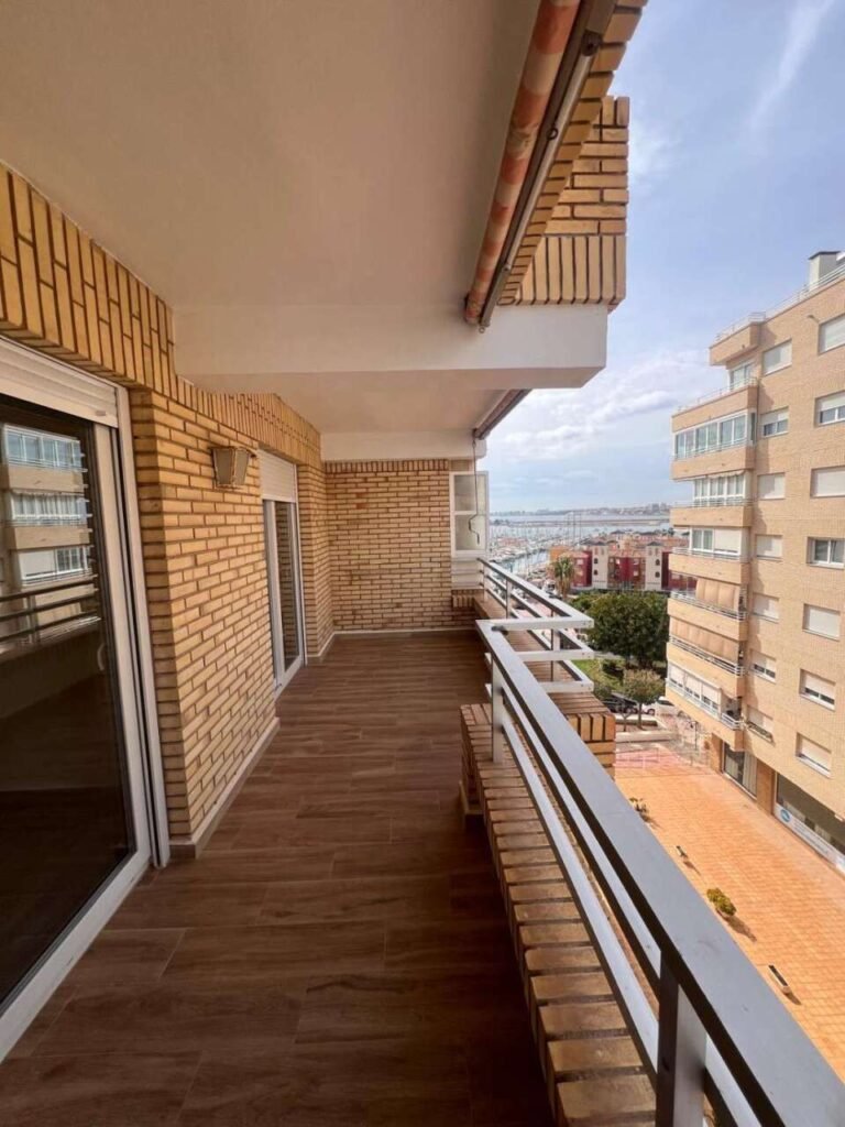 Beeindruckende Wohnung mit Meerblick in Marina Internacional, Torrevieja Viro