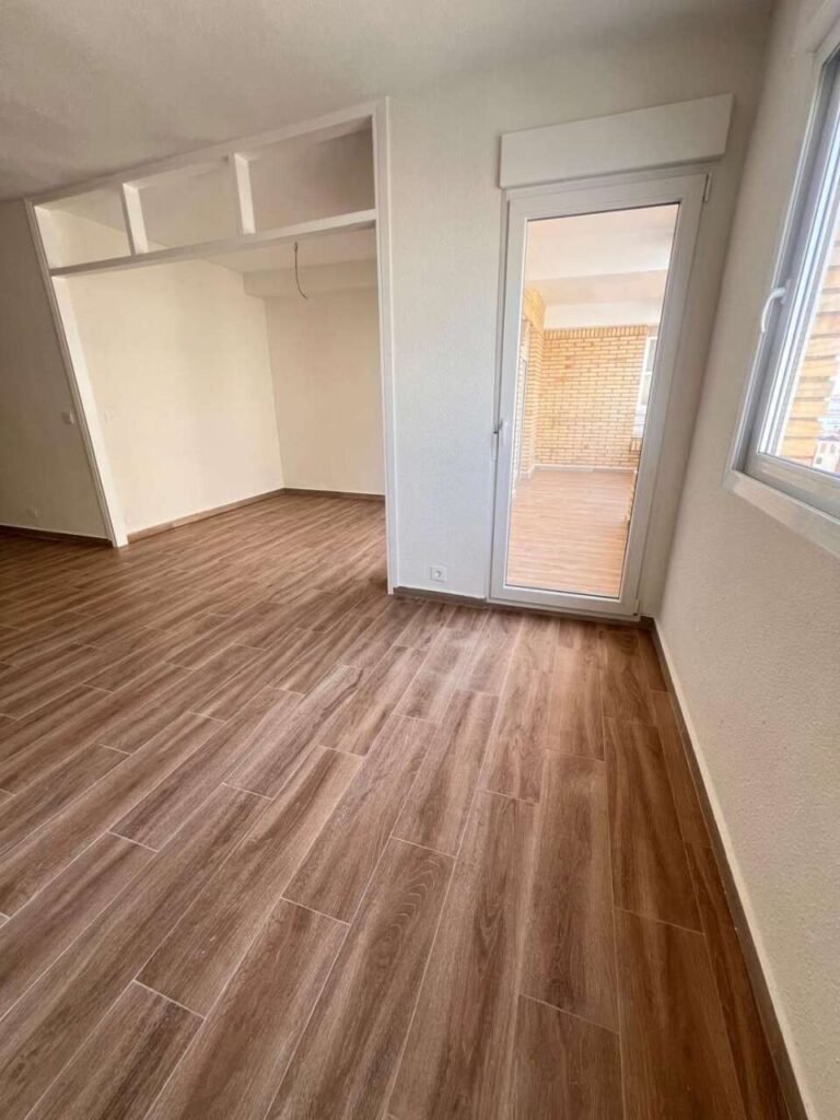 Beeindruckende Wohnung mit Meerblick in Marina Internacional, Torrevieja Viro