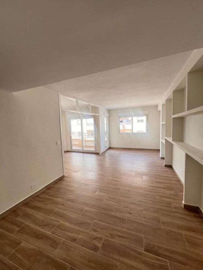Beeindruckende Wohnung mit Meerblick in Marina Internacional, Torrevieja Viro