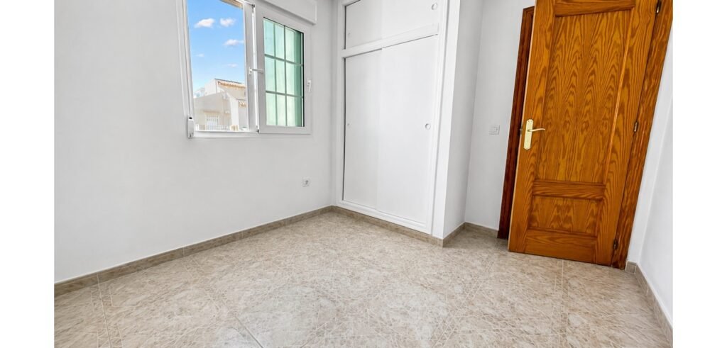 Rindu māja ar jumta terasi Playa Flamenca