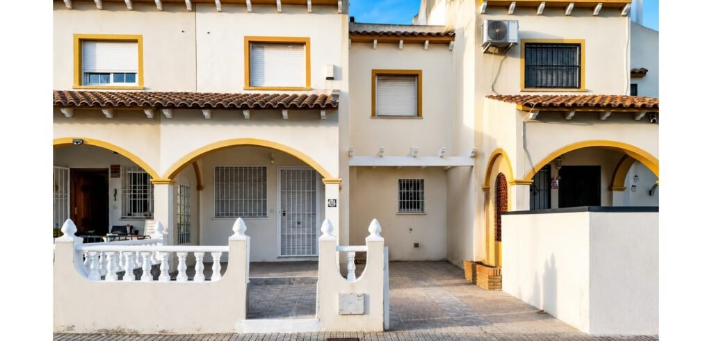 Rindu māja ar jumta terasi Playa Flamenca