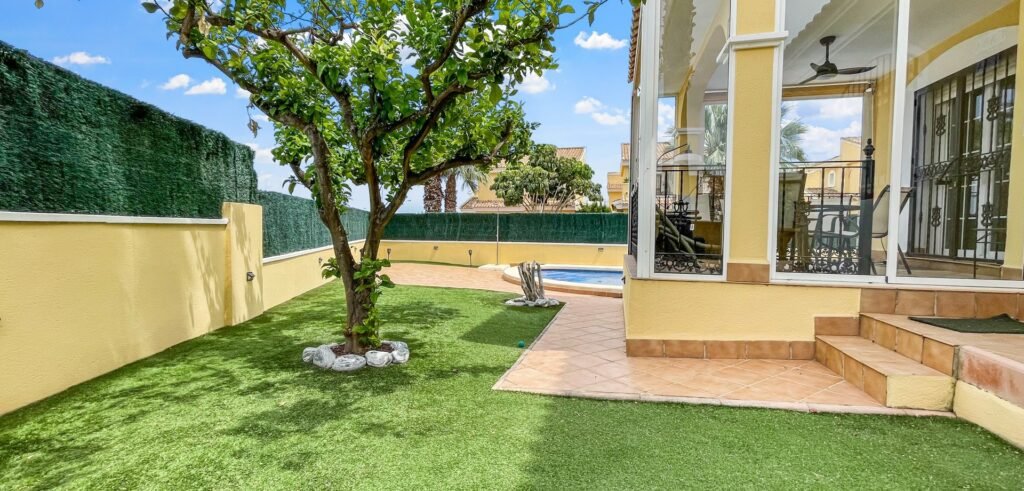Brīvstāvoša villa ar privāto baseinu Los Dolses