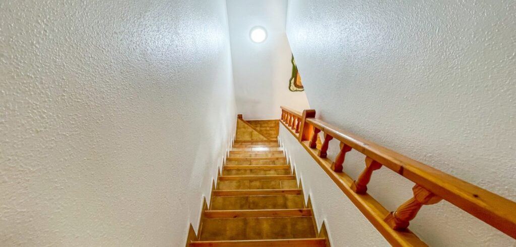 Radhus med terrass nära Cala La Mosca