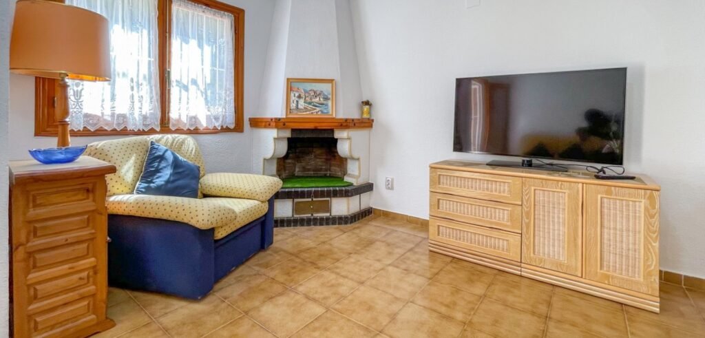 Rindu māja ar terasi pie Playa Flamenca