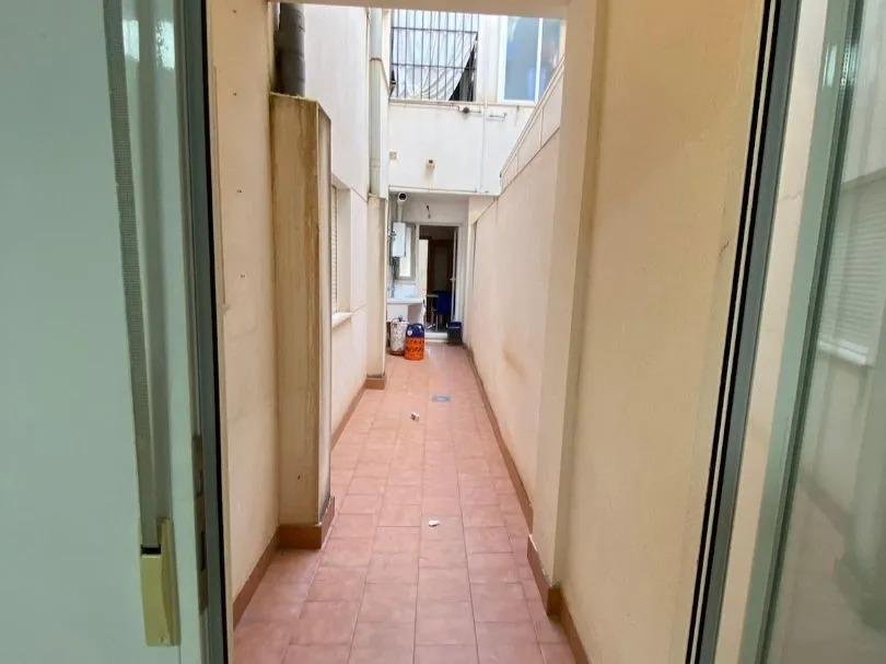 Plašs mājoklis ar kopīgu baseinu – Redován