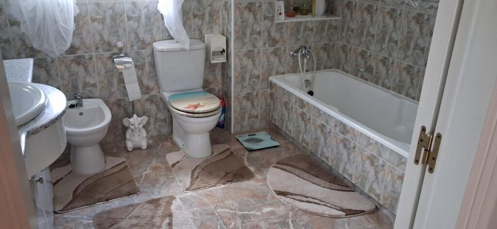 Spacious villa with a private pool – Benferri