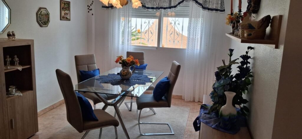 Spacious villa with a private pool – Benferri