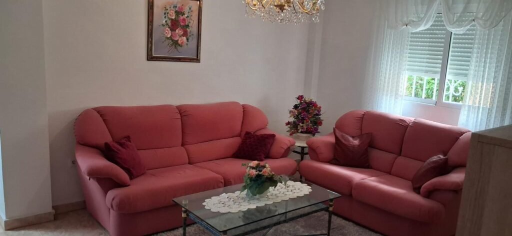 Spacious villa with a private pool – Benferri
