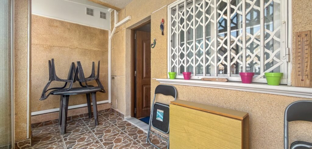 Dom szeregowy z dostępem do basenu w Torrevieja