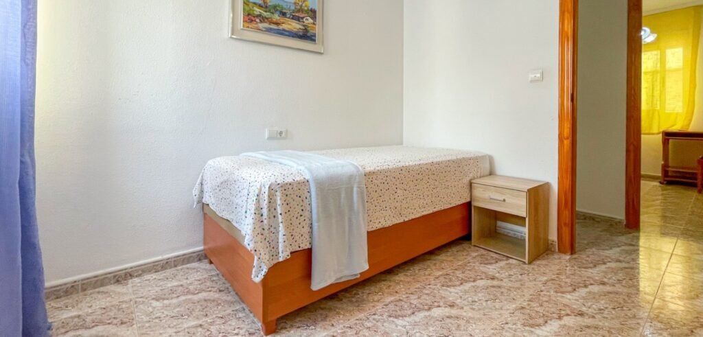 Tilava kolmen makuuhuoneen koti Torreviejassa