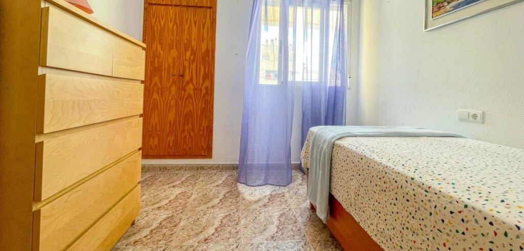 Tilava kolmen makuuhuoneen koti Torreviejassa