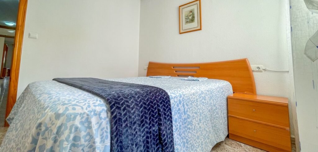 Tilava kolmen makuuhuoneen koti Torreviejassa