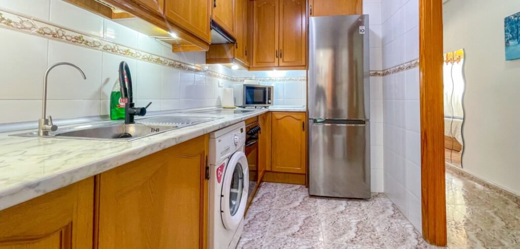 Tilava kolmen makuuhuoneen koti Torreviejassa