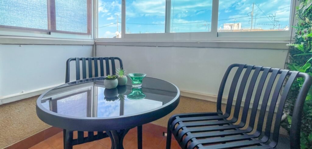 Tilava kolmen makuuhuoneen koti Torreviejassa