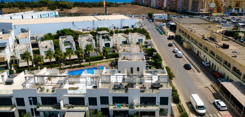 A garden home with solar panels in Punta Prima