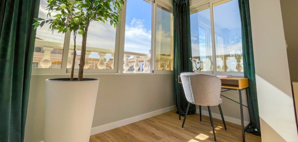 Renovēta rindu māja ar dārzu, Orihuela Costa