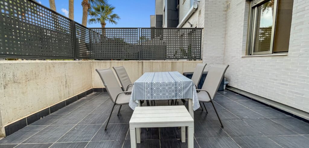 A roof terrace near the beach in El Mojón