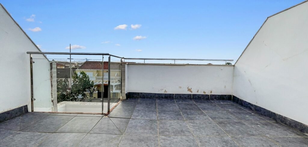 A roof terrace near the beach in El Mojón