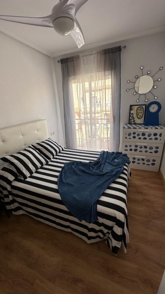 Koti ja yhteinen uima-allas – La Zenia
