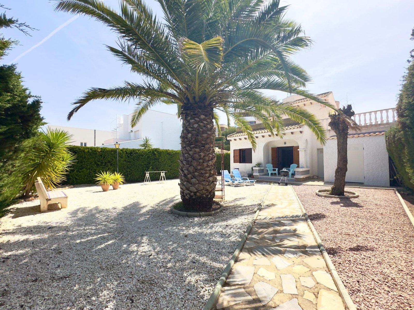 Vila ar dārzu La Zenia