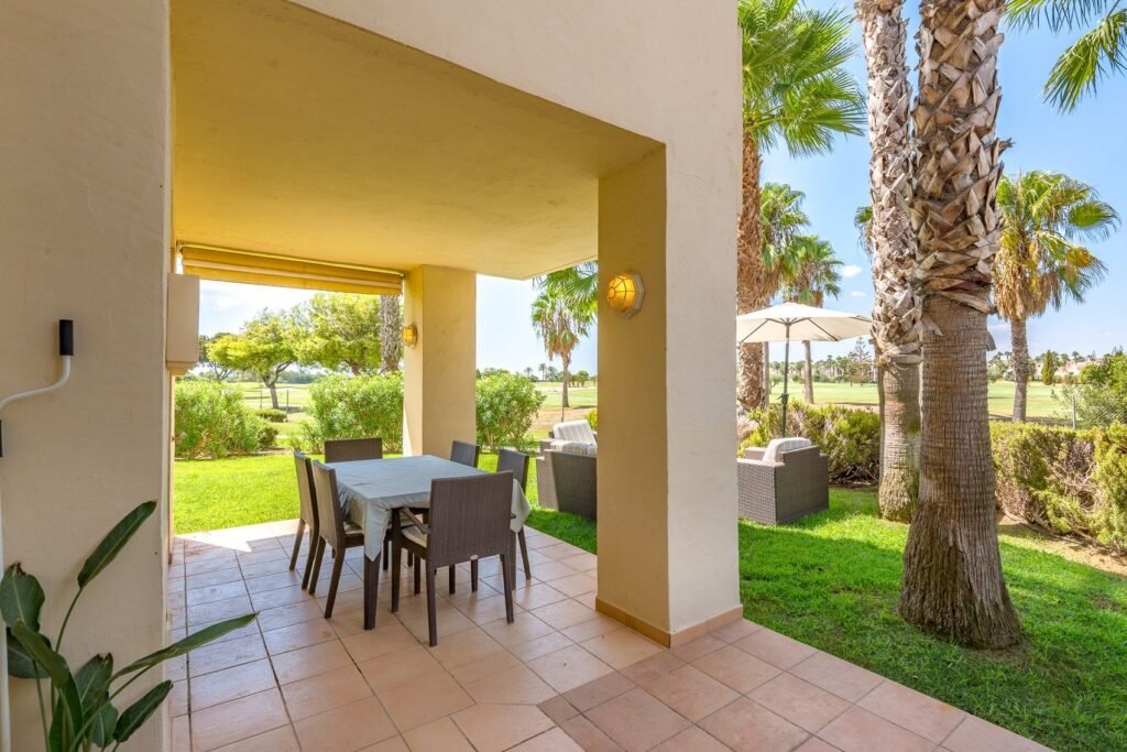 Narożny apartament przy polu Roda Golf