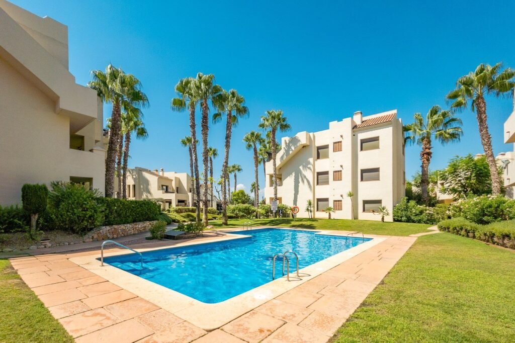 Narożny apartament przy polu Roda Golf