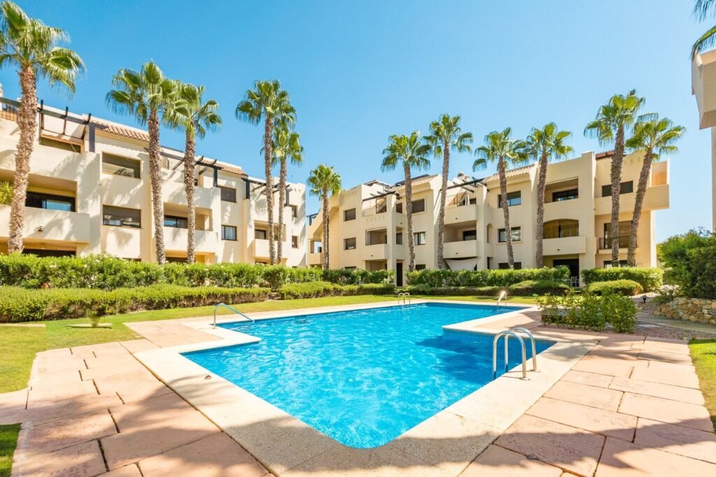 Narożny apartament przy polu Roda Golf