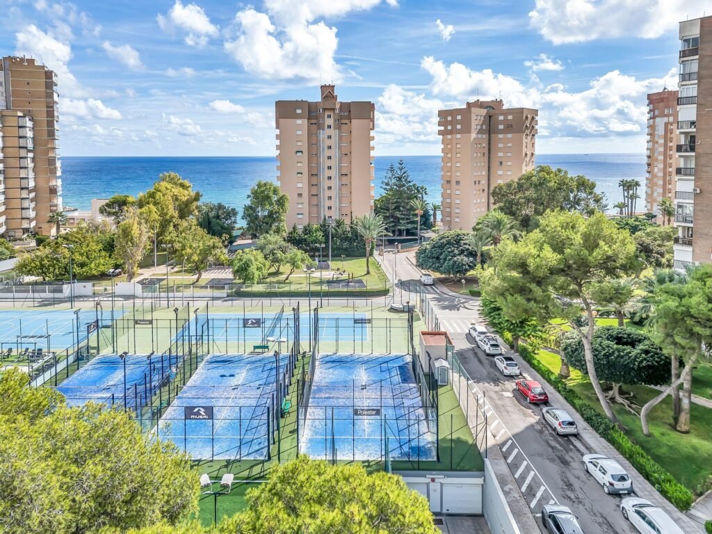 Oppusset leilighet med sjøutsikt i Campoamor