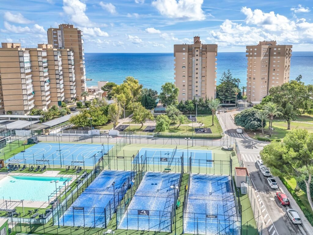 Oppusset leilighet med sjøutsikt i Campoamor