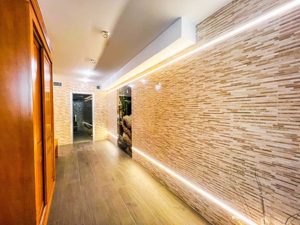 Plaša villa ar privātu baseinu – La Mata