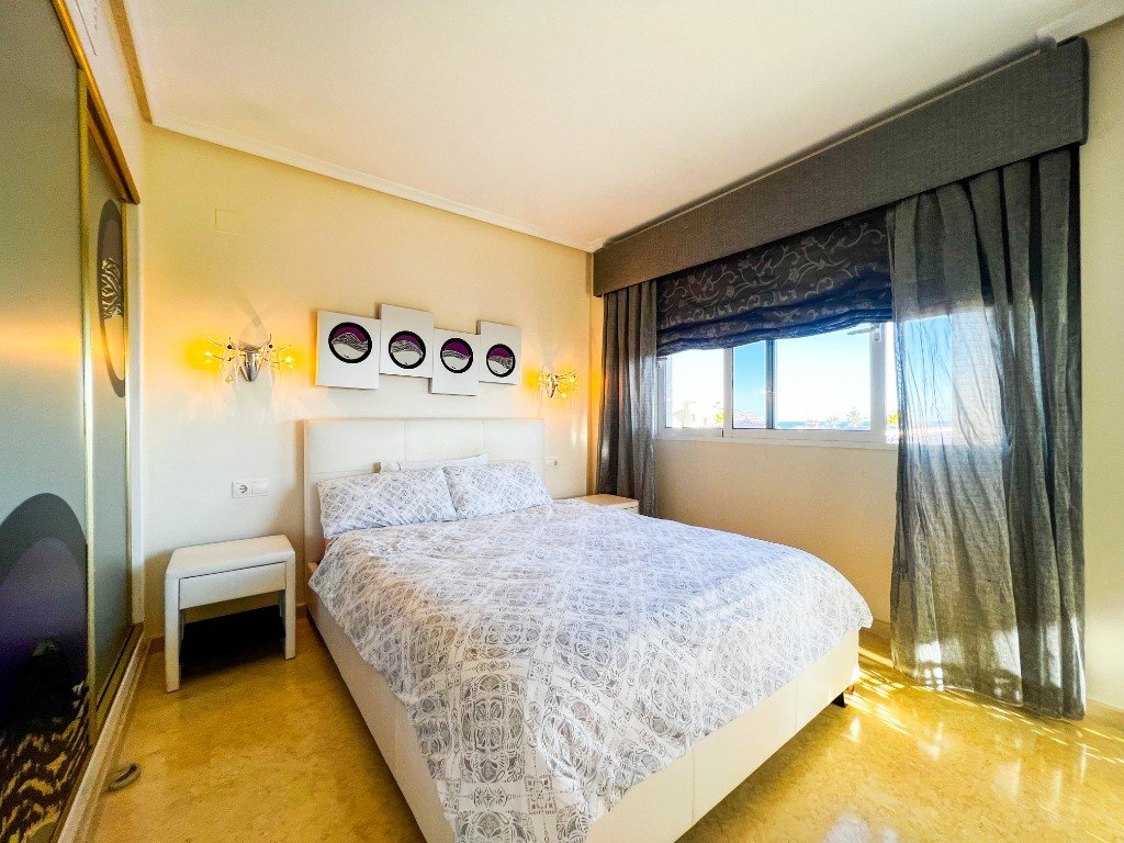 Plaša villa ar privātu baseinu – La Mata