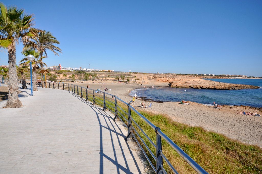 Atjaunots mājoklis netālu no jūras – Playa Flamenca