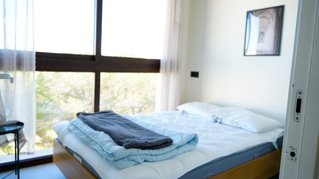 Ylimmän kerroksen bungalow omalla kattoterassilla Los Balconesissa