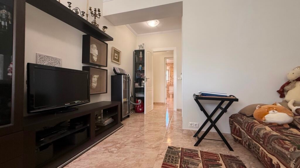 Tilava huvila omalla uima-altaalla – Los Balcones