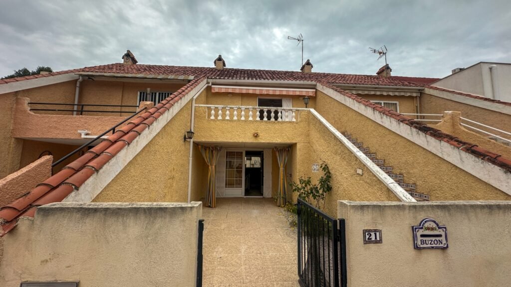 Viihtyisä rivitalokoti – Los Balcones