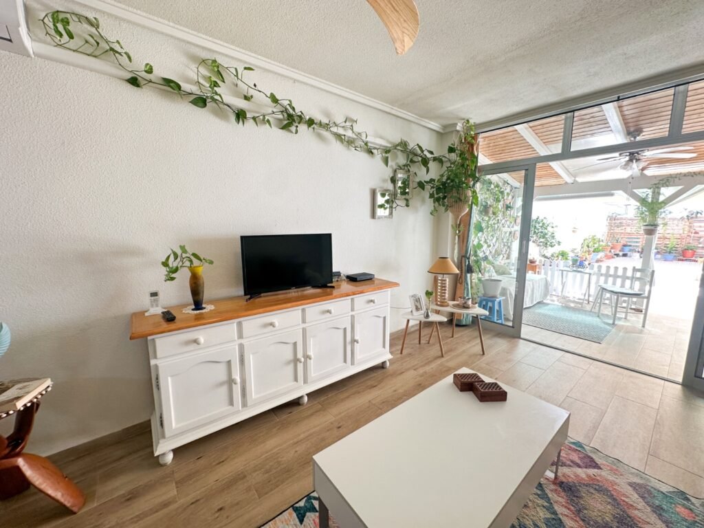 Oma patio lähellä rantaa – Playa del Cura