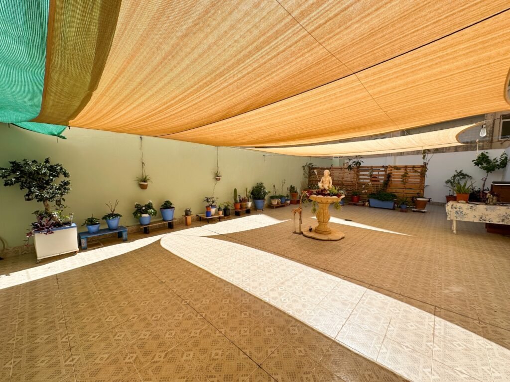 Oma patio lähellä rantaa – Playa del Cura