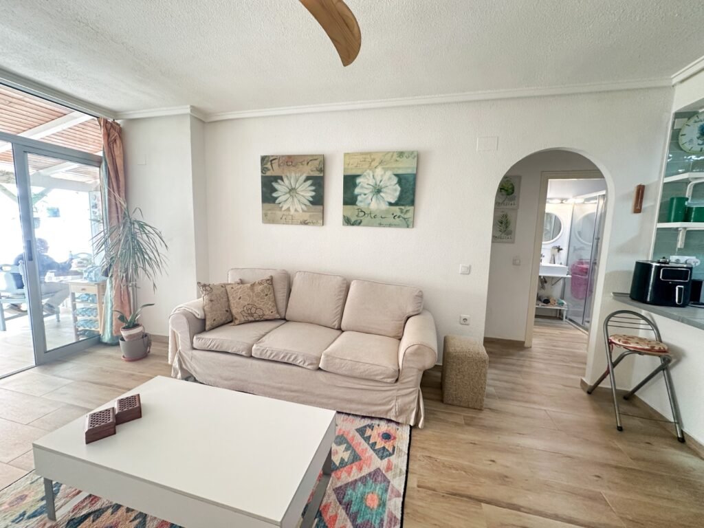 Oma patio lähellä rantaa – Playa del Cura