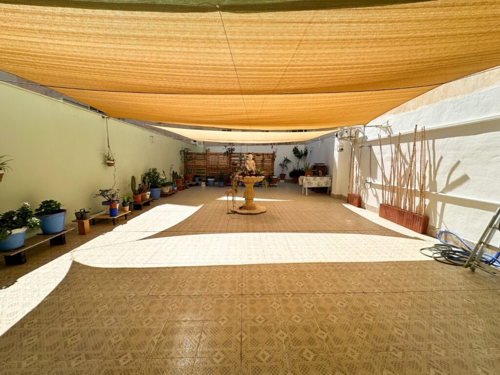 Oma patio lähellä rantaa – Playa del Cura