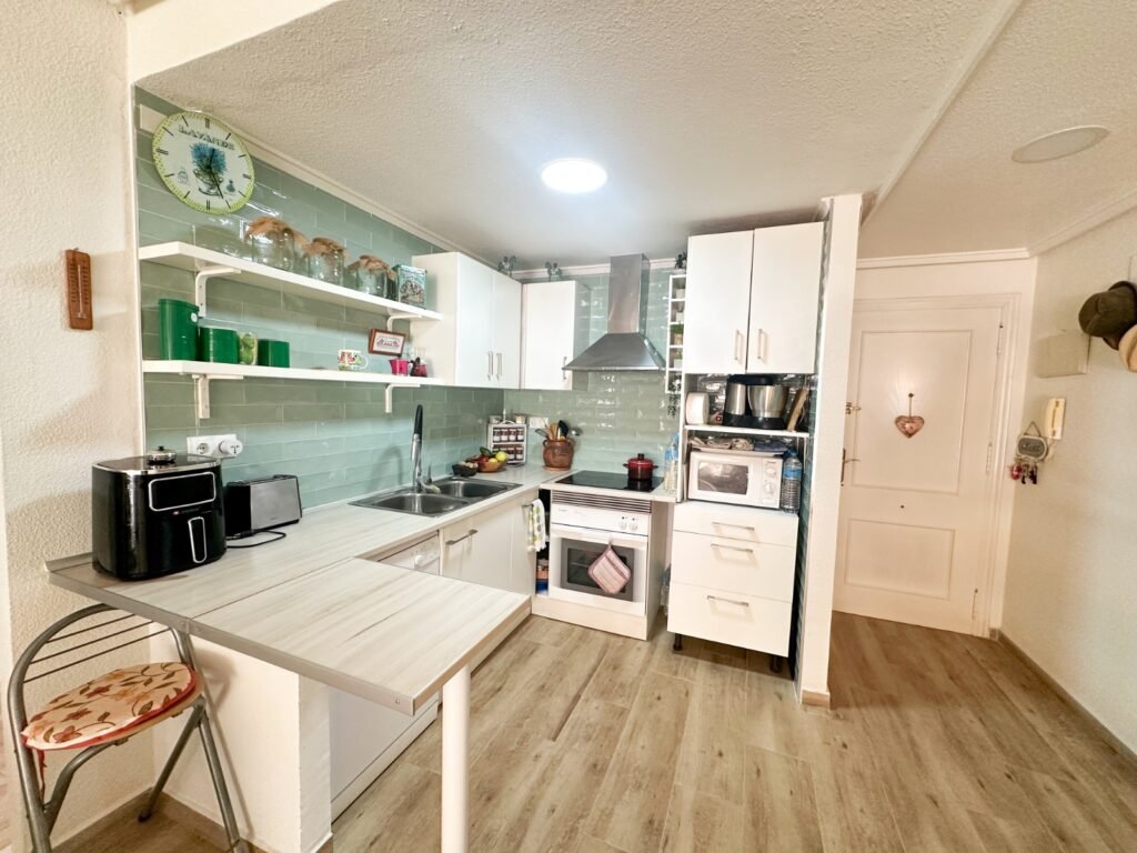 Oma patio lähellä rantaa – Playa del Cura