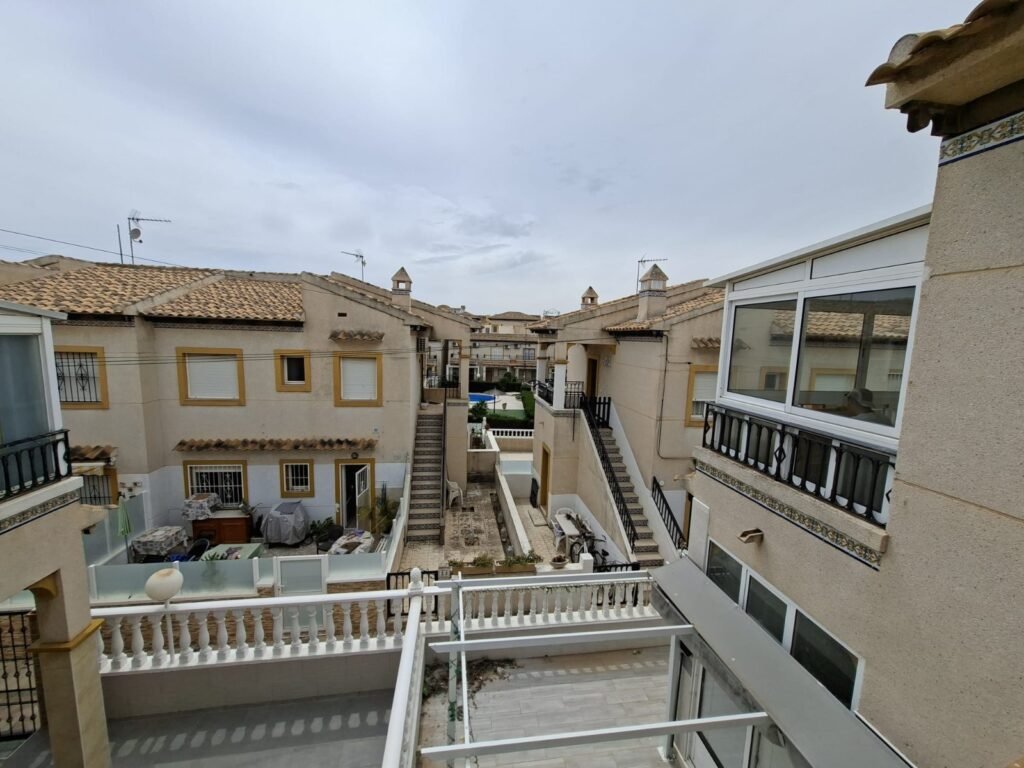 Viihtyisä bungalow aurinkoisiin päiviin – Playa Flamenca