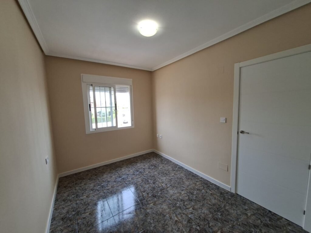 Viihtyisä bungalow aurinkoisiin päiviin – Playa Flamenca