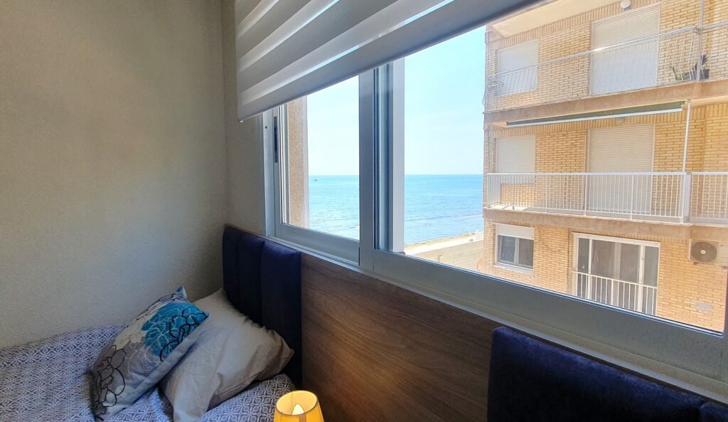 Odnowione mieszkanie przy morzu — Torrevieja