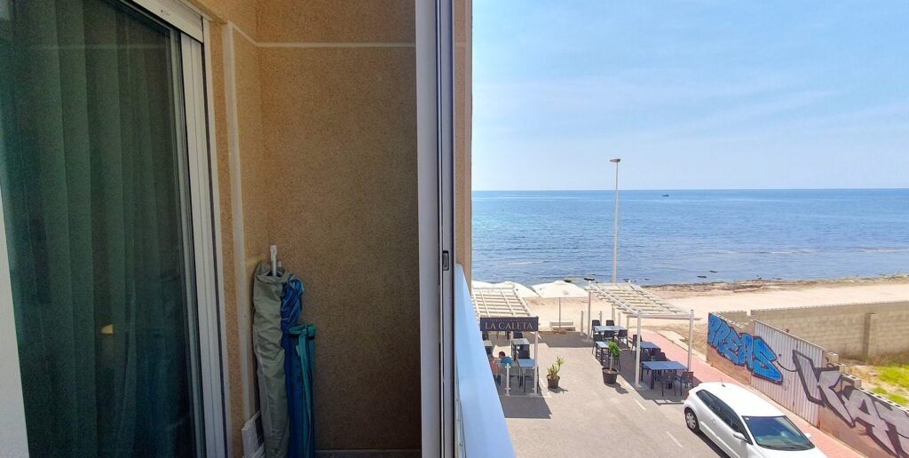 Odnowione mieszkanie przy morzu — Torrevieja