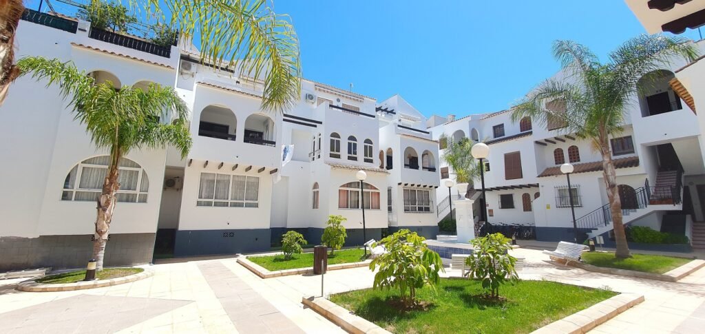 Apartamento con terraza en El Paraíso