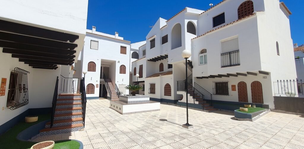 Apartamento con terraza en El Paraíso